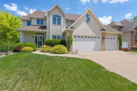 2639 NW 160th St, Clive, IA 50325