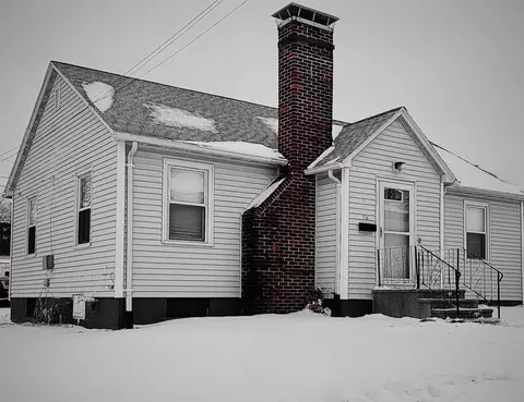816 Armory Ave, Chariton, IA 50049
