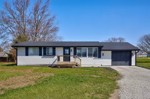 2106 E 2nd Ave, Indianola, IA 50125