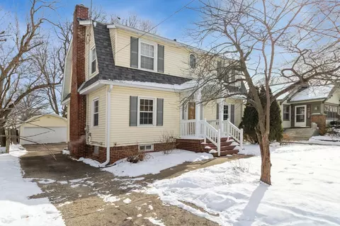 1535 47th St, Des Moines, IA 50311