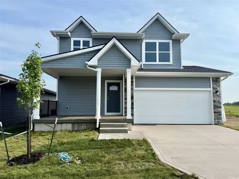 1727 Gordon Ct, Norwalk, IA 50211