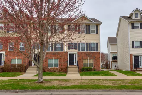 6899 Jack London Dr, Johnston, IA 50131