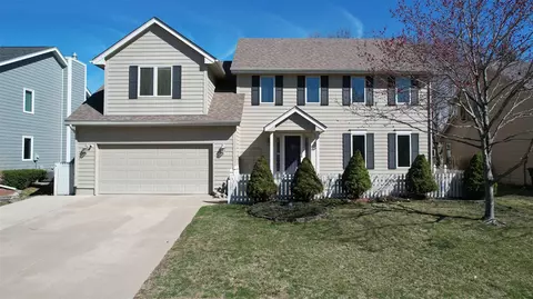 4651 Elm St, West Des Moines, IA 50265
