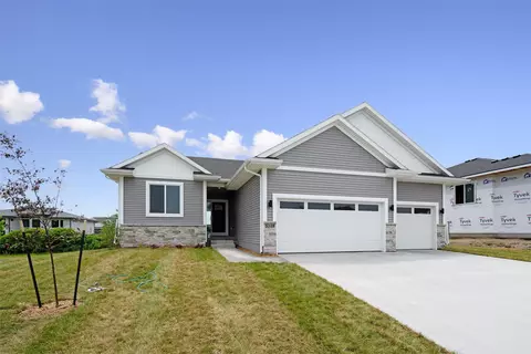 5318 Greene St, Ames, IA 50014
