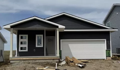 1721 Gordon Ct, Norwalk, IA 50211