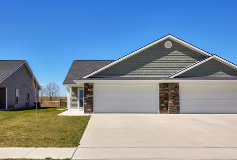 1503 Fair View Dr, Dallas Center, IA 50063