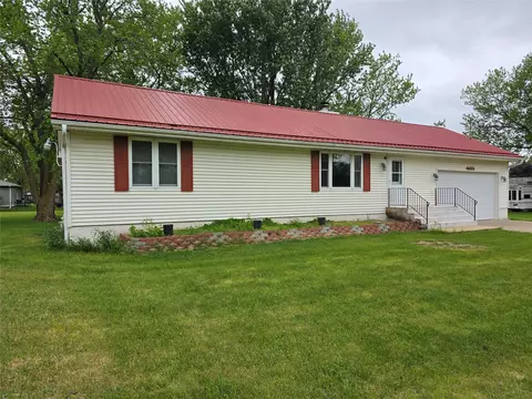 4655 NE 41st Ave, Des Moines, IA 50317