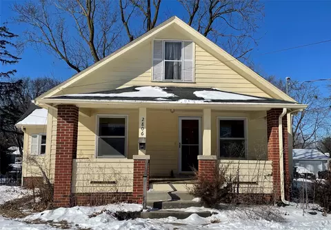 2806 53rd St, Des Moines, IA 50310