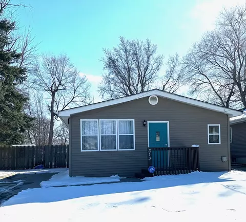 313 E Diehl Ave, Des Moines, IA 50315