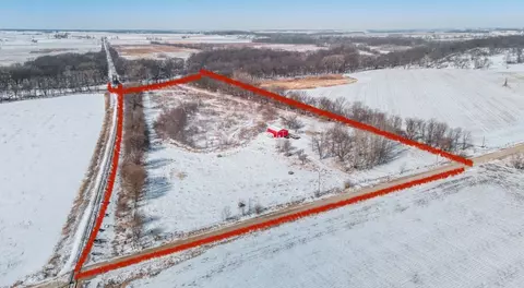 3205 W 66th St S, Newton, IA 50208