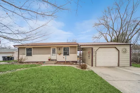 1612 Pleasant St, Adel, IA 50003