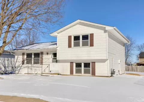 509 NE 9th St, Grimes, IA 50111