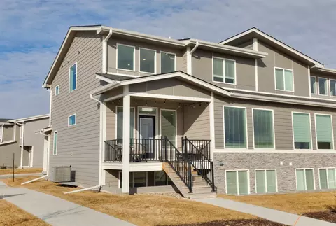 101 NW Prescott Ln, Grimes, IA 50111