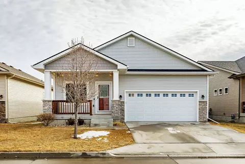 5643 Woodreed Ln, Johnston, IA 50131
