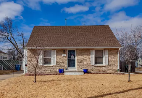 1824 60th St, Des Moines, IA 50322
