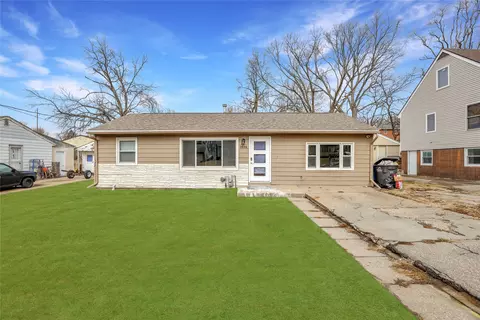 2646 Morton Ave, Des Moines, IA 50317
