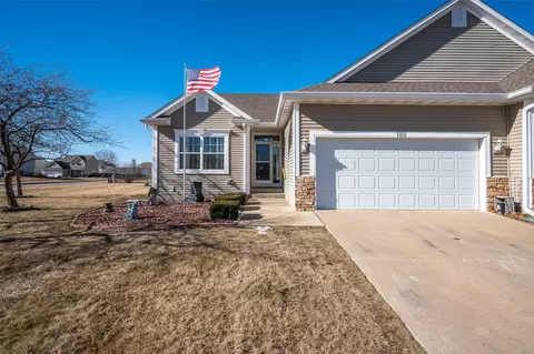188 SE Sweetgrass Ln, Pleasant Hill, IA 50327