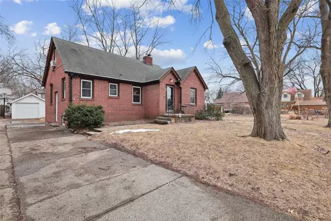 2723 45th St, Des Moines, IA 50310