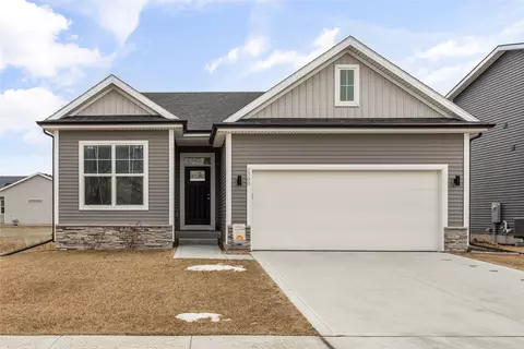 2300 Paine St NE, Bondurant, IA 50035