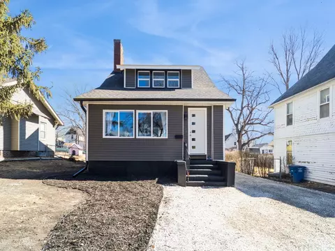 3305 3rd St, Des Moines, IA 50313