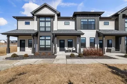 2027 SW Chautauqua Ln, Ankeny, IA 50023
