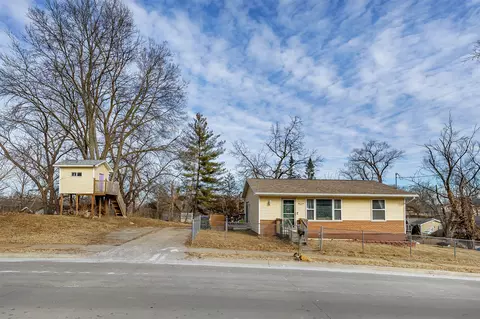 620 E Bell Ave, Des Moines, IA 50315
