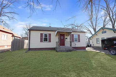 1719 E 22nd St, Des Moines, IA 50317