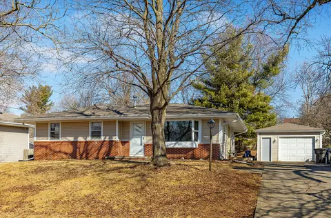 324 E Philip St, Des Moines, IA 50315