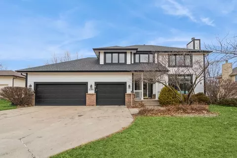 12991 Sunset Ter, Clive, IA 50325