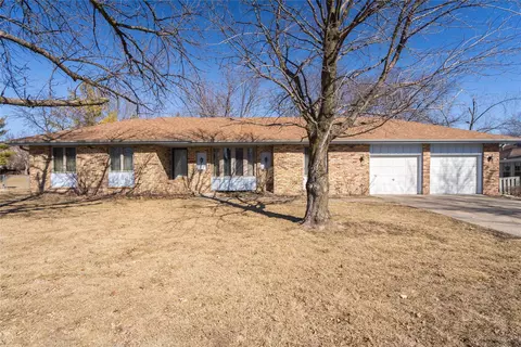506 NW Nickolas Dr, Ankeny, IA 50023