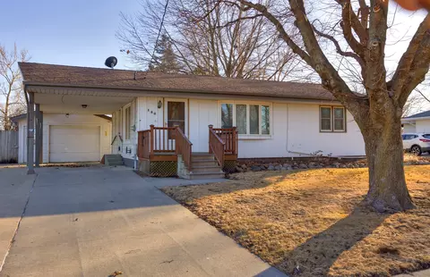 140 Northview Dr, Waukee, IA 50263