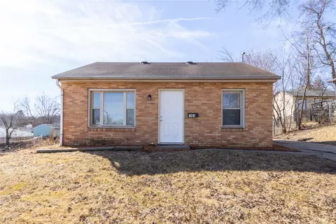 103 Hartford Ave, Des Moines, IA 50315