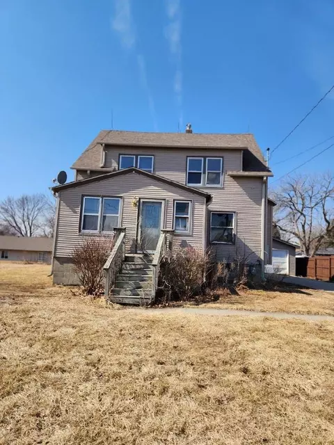 201 E 15th St N, Newton, IA 50208