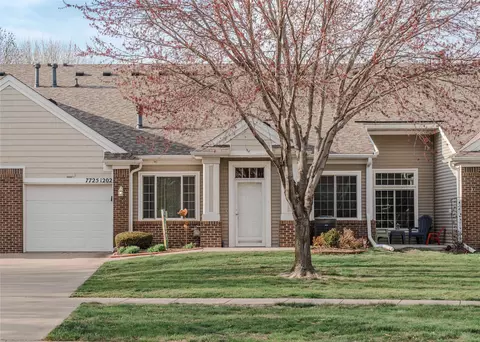 7725 Wistful Vista Dr #1202, West Des Moines, IA 50266