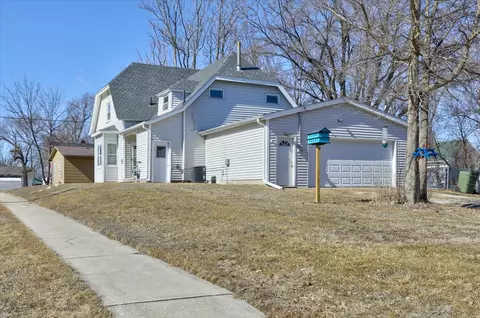 109 E Sixth St, Madrid, IA 50156