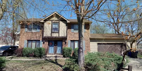 102-104 E Marion St, Des Moines, IA 50315
