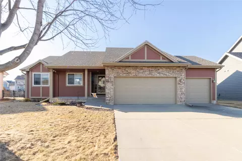 212 Dooley Ct SW, Altoona, IA 50009