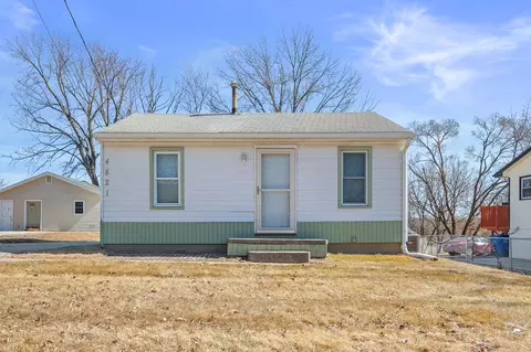 4821 S Union St, Des Moines, IA 50315