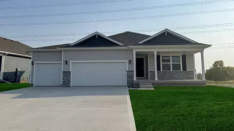 1019 33rd St SE, Altoona, IA 50009