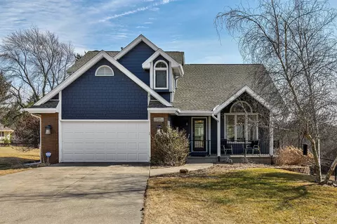 2434 SE 12th St, West Des Moines, IA 50265