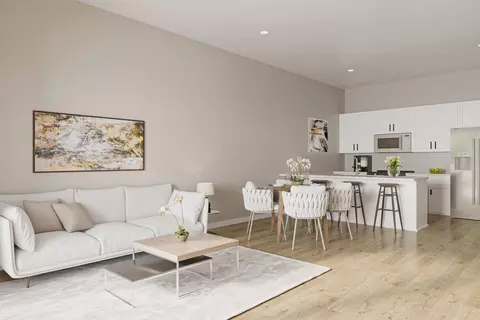 1310 Murphy St #102, Des Moines, IA 50309