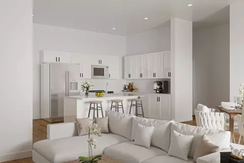 1310 Murphy St #211, Des Moines, IA 50309