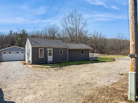 929 12 W 8th St N, Newton, IA 50208