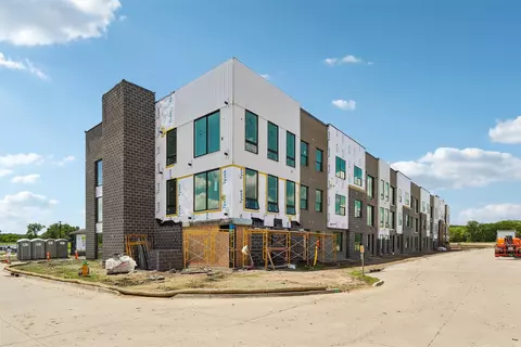 1310 Murphy St #208, Des Moines, IA 50309