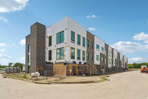 1310 Murphy St #202, Des Moines, IA 50309