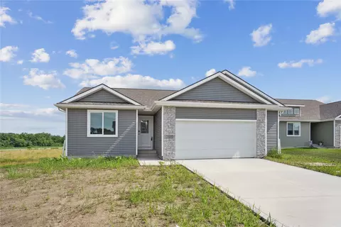 25091 Bluebird Cir, Adel, IA 50003