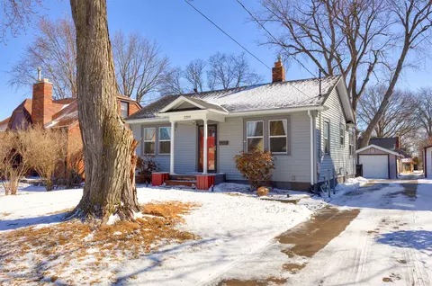 2209 36th St, Des Moines, IA 50310