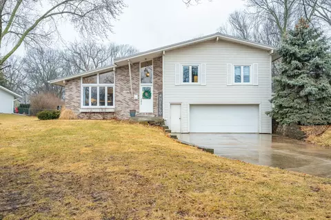 1714 18th St, West Des Moines, IA 50265