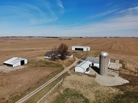 6966 S 112th Ave W, Monroe, IA 50170