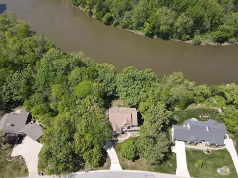 34205 Maffitt Lake Rd, Cumming, IA 50061
